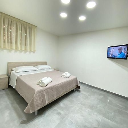 The Gate Apartment เนเปิลส์ ภายนอก รูปภาพ